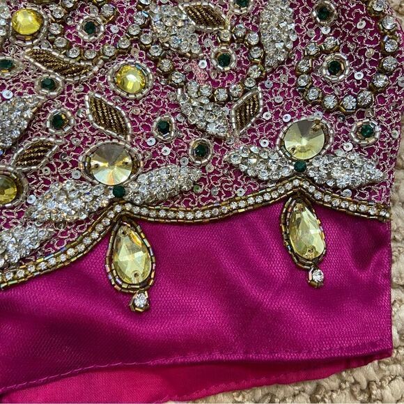 One of a Kind Hot Pink Embroidered and Jeweled Sari Top Size Large - Picture 5 of 16